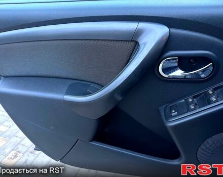 Синій Рено Дастер, об'ємом двигуна 1.5 л та пробігом 68 тис. км за 12950 $, фото 9 на Automoto.ua