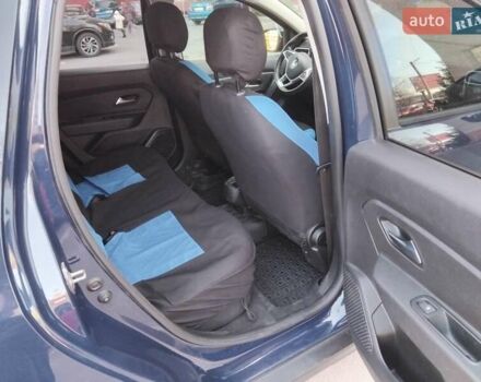 Синий Рено Дастер, объемом двигателя 1.6 л и пробегом 39 тыс. км за 13700 $, фото 6 на Automoto.ua