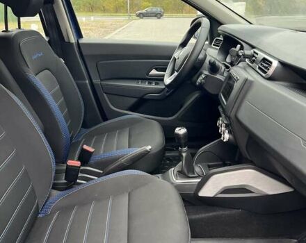 Синій Рено Дастер, об'ємом двигуна 1.6 л та пробігом 32 тис. км за 18800 $, фото 3 на Automoto.ua