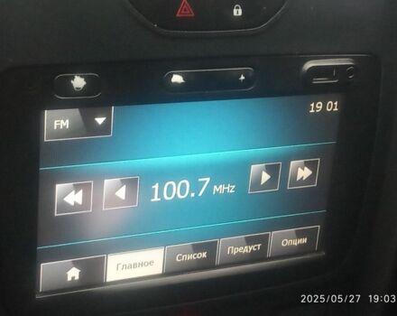 Зеленый Рено Дастер, объемом двигателя 1.6 л и пробегом 99 тыс. км за 13200 $, фото 17 на Automoto.ua