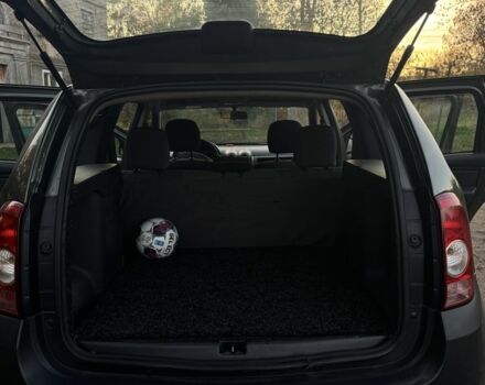 Зелений Рено Дастер, об'ємом двигуна 1.5 л та пробігом 214 тис. км за 9000 $, фото 5 на Automoto.ua