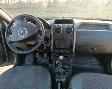 Зеленый Рено Дастер, объемом двигателя 1.5 л и пробегом 160 тыс. км за 12600 $, фото 7 на Automoto.ua