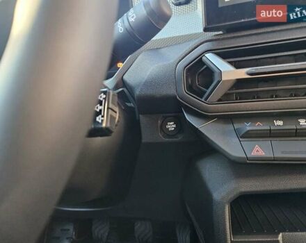 Зеленый Рено Дастер, объемом двигателя 1.46 л и пробегом 1 тыс. км за 26097 $, фото 7 на Automoto.ua