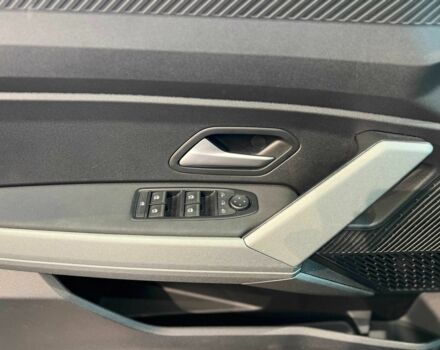 Рено Дастер 2025 в Киеве на Automoto.ua Зеленый Рено Дастер, объемом двигателя 1.2 л и пробегом 1 тыс. км за 30367 $, фото 11 на Automoto.ua