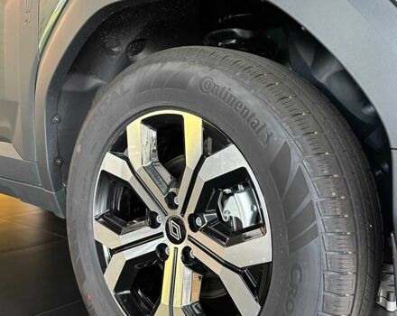 Рено Дастер 2025 в Киеве на Automoto.ua Зеленый Рено Дастер, объемом двигателя 1.2 л и пробегом 1 тыс. км за 28494 $, фото 10 на Automoto.ua