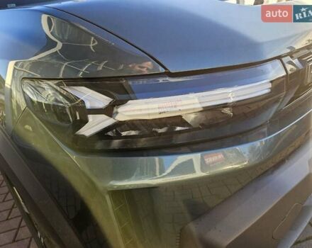 Зеленый Рено Дастер, объемом двигателя 1.46 л и пробегом 1 тыс. км за 26097 $, фото 2 на Automoto.ua