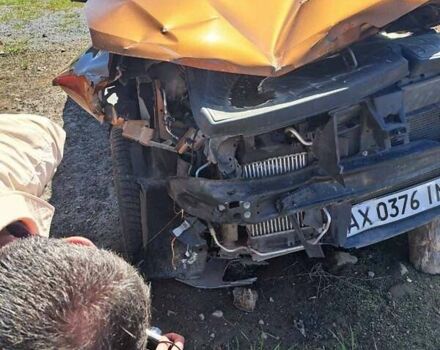 Оранжевый Рено Дастер, объемом двигателя 1.46 л и пробегом 98 тыс. км за 15000 $, фото 1 на Automoto.ua