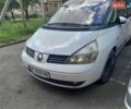 Белый Рено Эспейс, объемом двигателя 2 л и пробегом 300 тыс. км за 3800 $, фото 1 на Automoto.ua