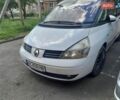 Белый Рено Эспейс, объемом двигателя 2 л и пробегом 300 тыс. км за 4600 $, фото 1 на Automoto.ua