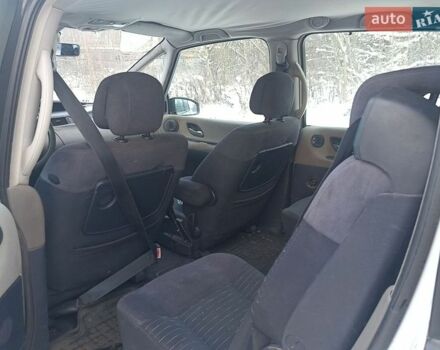 Белый Рено Эспейс, объемом двигателя 1.87 л и пробегом 305 тыс. км за 3100 $, фото 6 на Automoto.ua