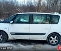 Белый Рено Эспейс, объемом двигателя 1.9 л и пробегом 307 тыс. км за 3500 $, фото 3 на Automoto.ua