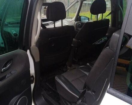 Белый Рено Эспейс, объемом двигателя 1.9 л и пробегом 333 тыс. км за 4300 $, фото 10 на Automoto.ua