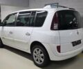 Белый Рено Эспейс, объемом двигателя 2 л и пробегом 260 тыс. км за 8550 $, фото 8 на Automoto.ua