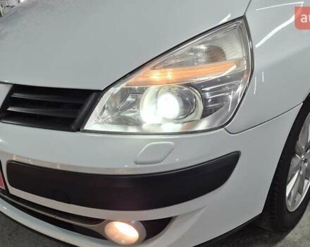 Білий Рено Еспейс, об'ємом двигуна 2 л та пробігом 210 тис. км за 8650 $, фото 11 на Automoto.ua