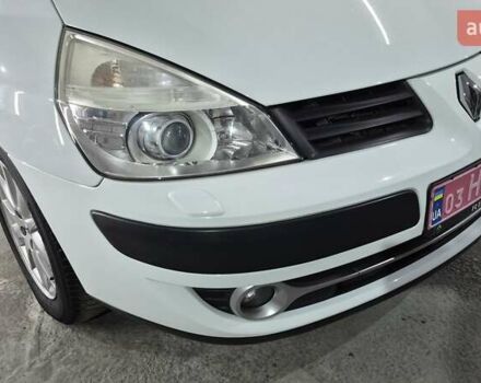 Білий Рено Еспейс, об'ємом двигуна 2 л та пробігом 210 тис. км за 8650 $, фото 10 на Automoto.ua