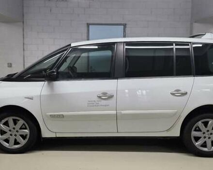 Белый Рено Эспейс, объемом двигателя 2 л и пробегом 260 тыс. км за 8550 $, фото 12 на Automoto.ua