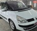Білий Рено Еспейс, об'ємом двигуна 2 л та пробігом 210 тис. км за 8650 $, фото 1 на Automoto.ua