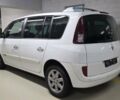Белый Рено Эспейс, объемом двигателя 2 л и пробегом 260 тыс. км за 8550 $, фото 7 на Automoto.ua