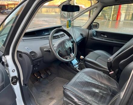 Рено Эспейс 2011 в Полонном на Automoto.ua Белый Рено Эспейс, объемом двигателя 2 л и пробегом 278 тыс. км за 8400 $, фото 7 на Automoto.ua