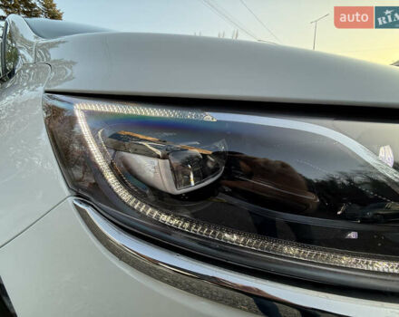 Белый Рено Эспейс, объемом двигателя 1.6 л и пробегом 154 тыс. км за 16999 $, фото 56 на Automoto.ua