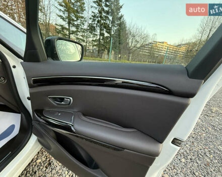 Белый Рено Эспейс, объемом двигателя 1.6 л и пробегом 154 тыс. км за 16999 $, фото 23 на Automoto.ua