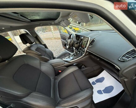 Белый Рено Эспейс, объемом двигателя 1.6 л и пробегом 154 тыс. км за 16999 $, фото 24 на Automoto.ua