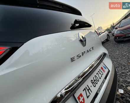 Белый Рено Эспейс, объемом двигателя 1.6 л и пробегом 154 тыс. км за 16999 $, фото 71 на Automoto.ua