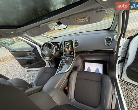 Белый Рено Эспейс, объемом двигателя 1.6 л и пробегом 154 тыс. км за 16999 $, фото 35 на Automoto.ua