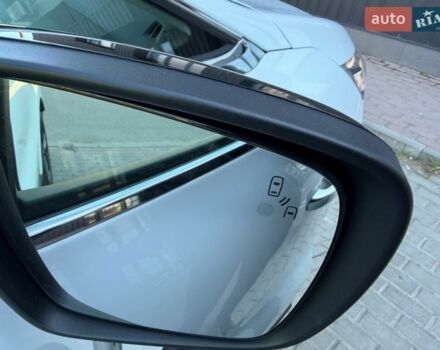 Білий Рено Еспейс, об'ємом двигуна 2 л та пробігом 162 тис. км за 21300 $, фото 208 на Automoto.ua