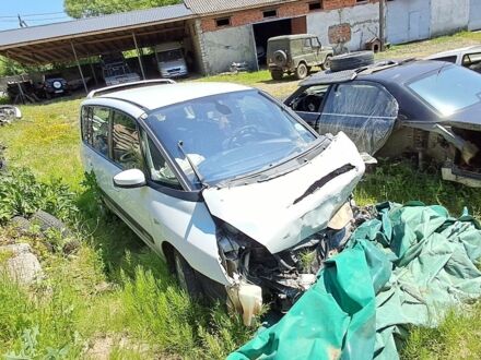 Рено Эспейс 2009 в Сваляве на Automoto.ua Белый Рено Эспейс, объемом двигателя 2 л и пробегом 250 тыс. км за 2000 $, фото 1 на Automoto.ua