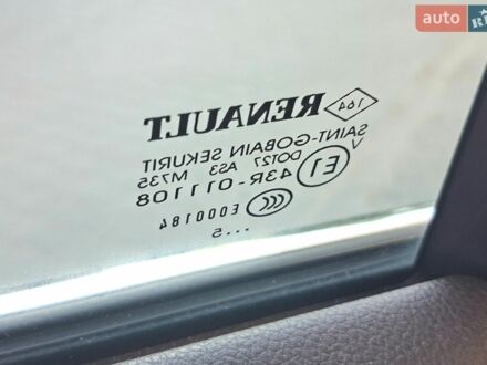 Білий Рено Еспейс, об'ємом двигуна 1.6 л та пробігом 243 тис. км за 13300 $, фото 1 на Automoto.ua
