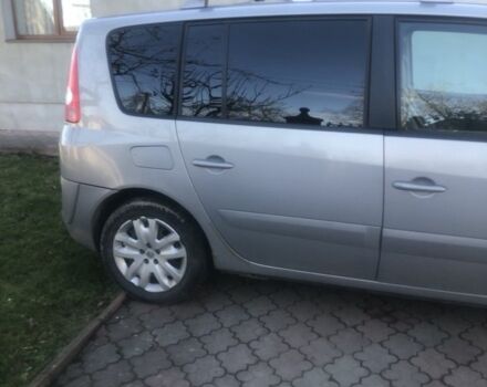 Бежевый Рено Эспейс, объемом двигателя 2.2 л и пробегом 325 тыс. км за 3900 $, фото 8 на Automoto.ua