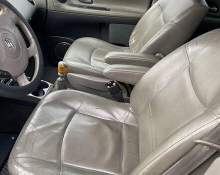 Бежевый Рено Эспейс, объемом двигателя 2 л и пробегом 158 тыс. км за 6500 $, фото 6 на Automoto.ua