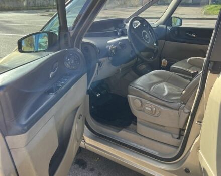 Бежевый Рено Эспейс, объемом двигателя 2.2 л и пробегом 320 тыс. км за 4500 $, фото 3 на Automoto.ua