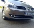 Рено Эспейс 2009 в Млынове на Automoto.ua Бежевый Рено Эспейс, объемом двигателя 2 л и пробегом 300 тыс. км за 8850 $, фото 4 на Automoto.ua