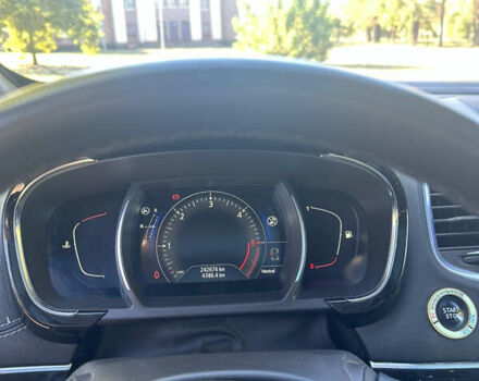 Бежевый Рено Эспейс, объемом двигателя 1.6 л и пробегом 242 тыс. км за 16000 $, фото 7 на Automoto.ua