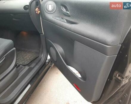 Рено Эспейс 2007 в Лубнах на Automoto.ua Черный Рено Эспейс, объемом двигателя 2 л и пробегом 240 тыс. км за 6800 $, фото 4 на Automoto.ua