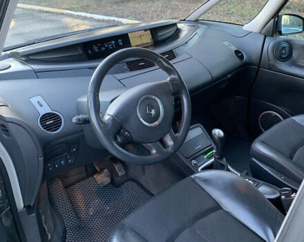 Черный Рено Эспейс, объемом двигателя 2.2 л и пробегом 335 тыс. км за 7300 $, фото 8 на Automoto.ua