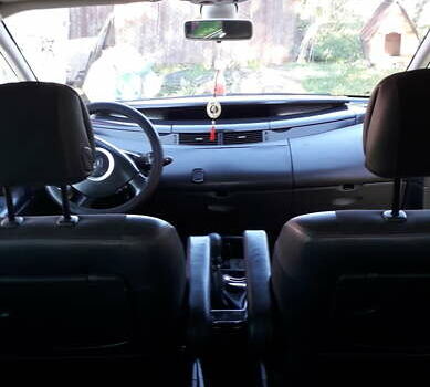 Черный Рено Эспейс, объемом двигателя 2 л и пробегом 238 тыс. км за 6600 $, фото 7 на Automoto.ua