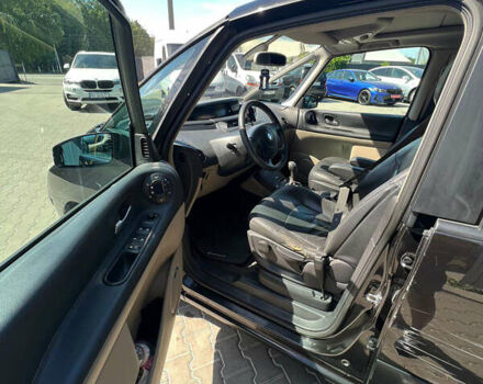 Черный Рено Эспейс, объемом двигателя 2 л и пробегом 380 тыс. км за 6700 $, фото 6 на Automoto.ua