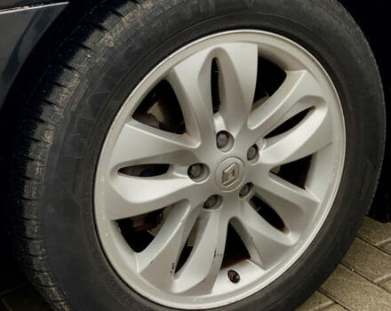 Чорний Рено Еспейс, об'ємом двигуна 2 л та пробігом 256 тис. км за 7499 $, фото 16 на Automoto.ua