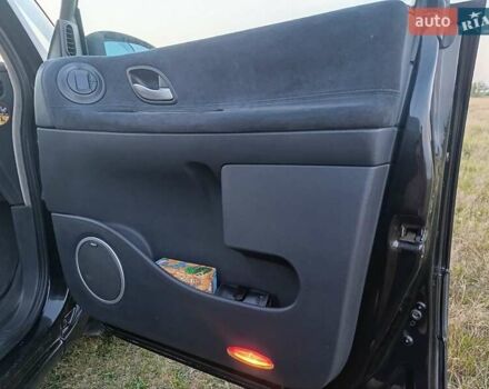 Черный Рено Эспейс, объемом двигателя 2 л и пробегом 309 тыс. км за 6000 $, фото 28 на Automoto.ua