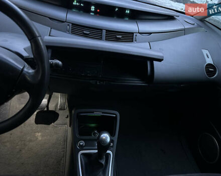 Черный Рено Эспейс, объемом двигателя 2 л и пробегом 300 тыс. км за 7700 $, фото 22 на Automoto.ua