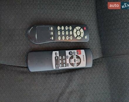 Черный Рено Эспейс, объемом двигателя 2 л и пробегом 309 тыс. км за 6000 $, фото 21 на Automoto.ua