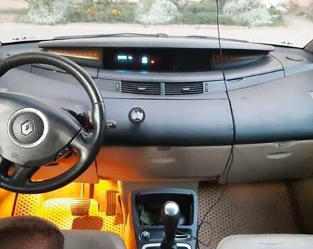 Черный Рено Эспейс, объемом двигателя 2 л и пробегом 320 тыс. км за 8400 $, фото 5 на Automoto.ua