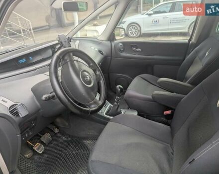 Чорний Рено Еспейс, об'ємом двигуна 2 л та пробігом 350 тис. км за 6700 $, фото 5 на Automoto.ua