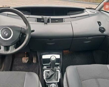 Черный Рено Эспейс, объемом двигателя 2 л и пробегом 425 тыс. км за 7800 $, фото 19 на Automoto.ua