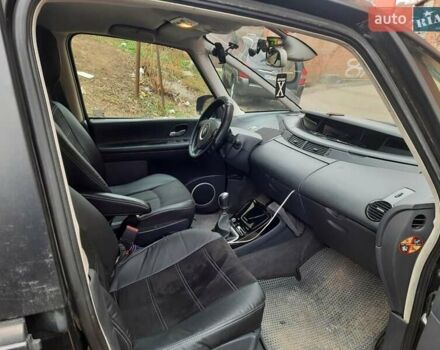 Черный Рено Эспейс, объемом двигателя 2 л и пробегом 148 тыс. км за 9877 $, фото 4 на Automoto.ua