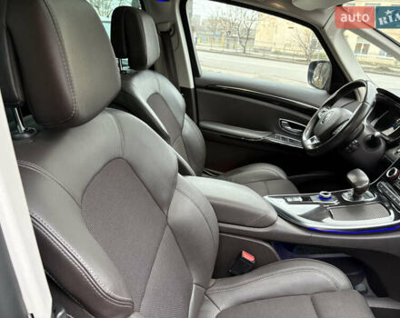 Черный Рено Эспейс, объемом двигателя 1.6 л и пробегом 280 тыс. км за 14200 $, фото 27 на Automoto.ua