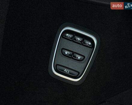 Чорний Рено Еспейс, об'ємом двигуна 1.6 л та пробігом 260 тис. км за 15299 $, фото 67 на Automoto.ua